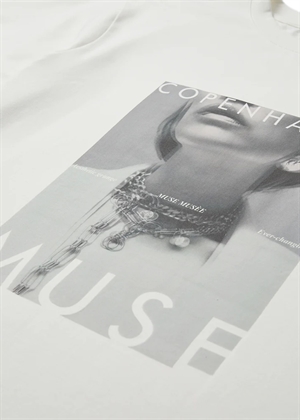 Muse necklace oversize tee Jet Stream Muse Copenhagen 